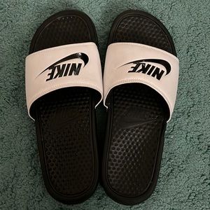 Nike slides